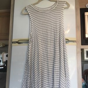 size L cotton black and white sundress